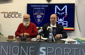 il prof. Giuseppe Serravezza e il vicepresidente del Lecce Corrado Liguori